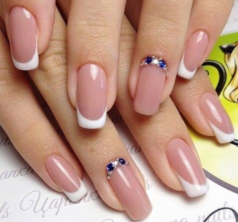 short Nails idea for A working class woman