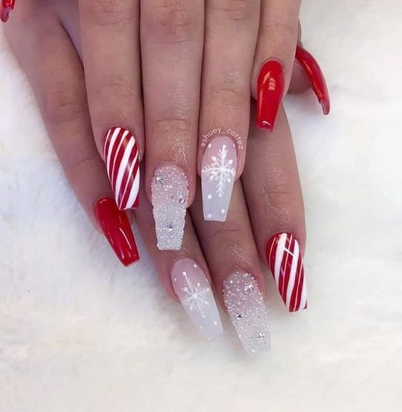 candy stripe nails design for Christmas and winter nails 