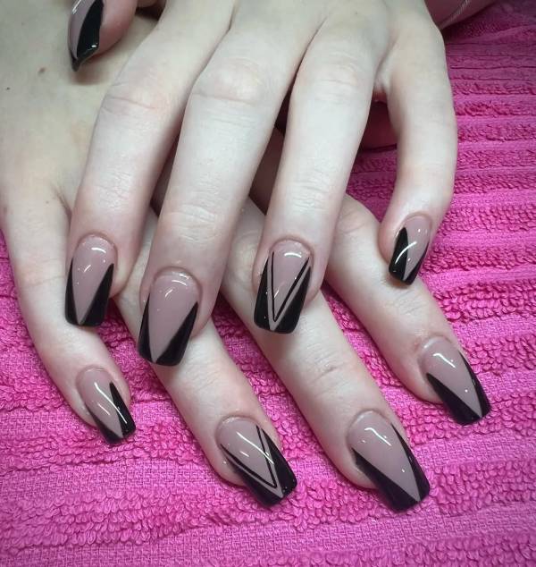 Black French Tip Squoval Acrylic Nails