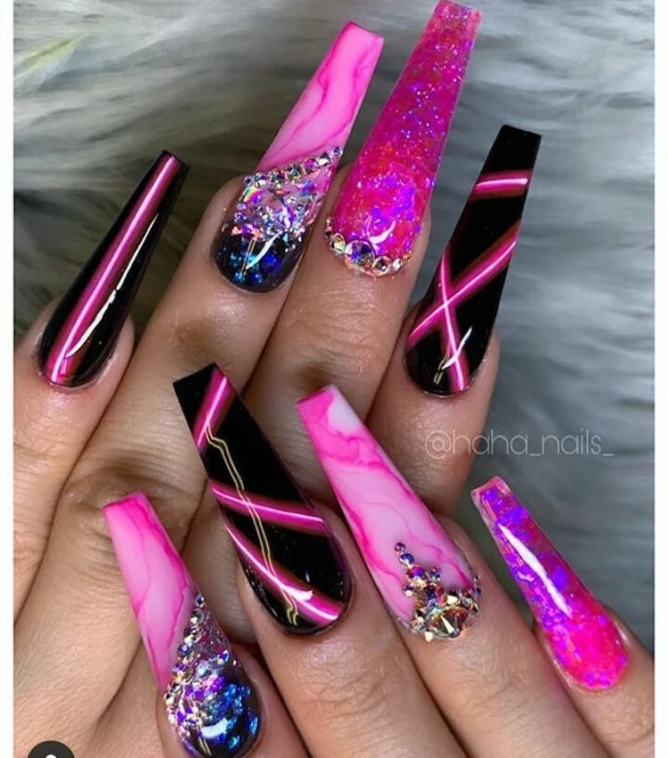 hot Pink and Black Nails