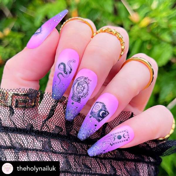 Halloween Nails Ideas Long purple coffin snake and cards Nails