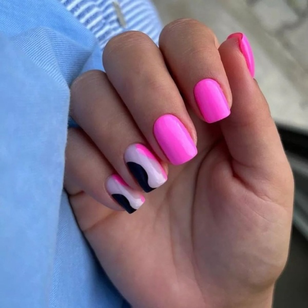 short neon nail