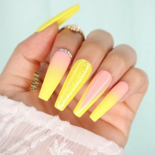 yellow nails18 600x600 1