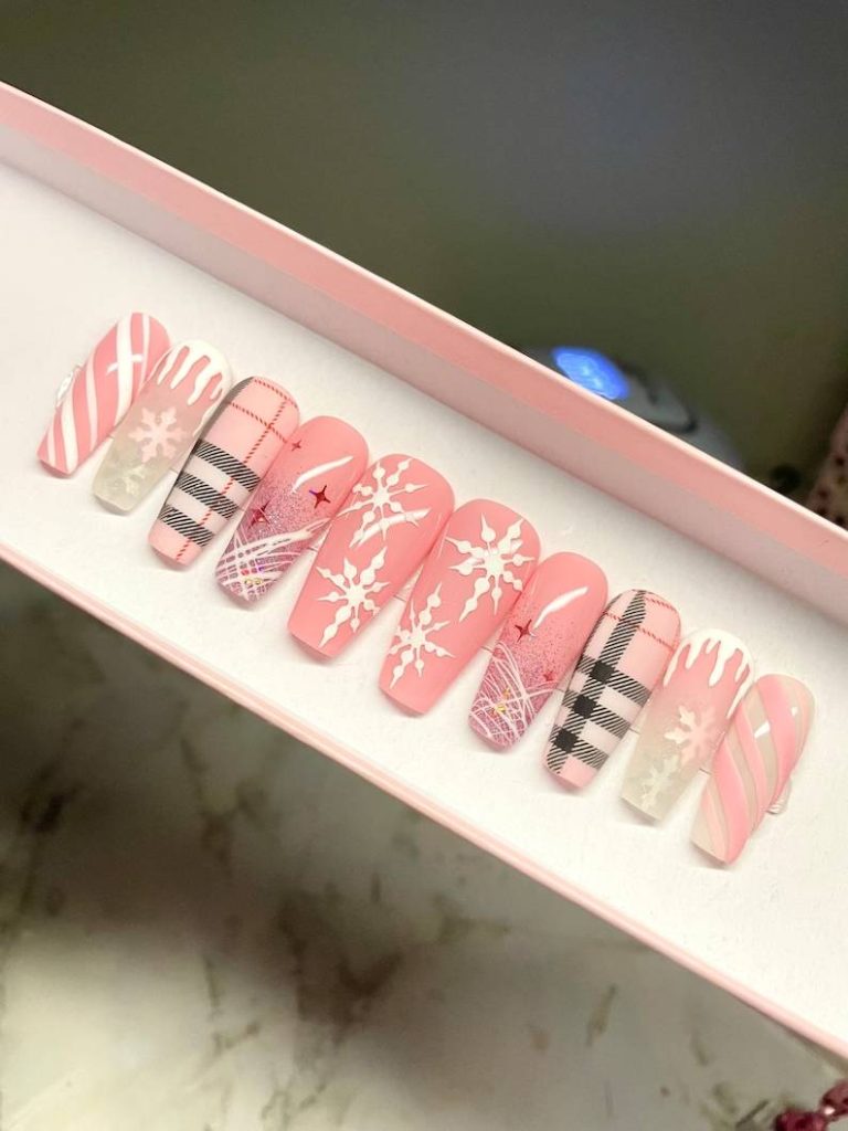 Pink Winter Christmas Press On Nails