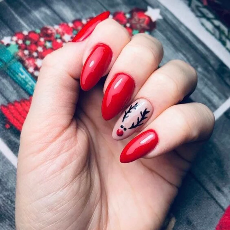 Oval Reindeer Nails 