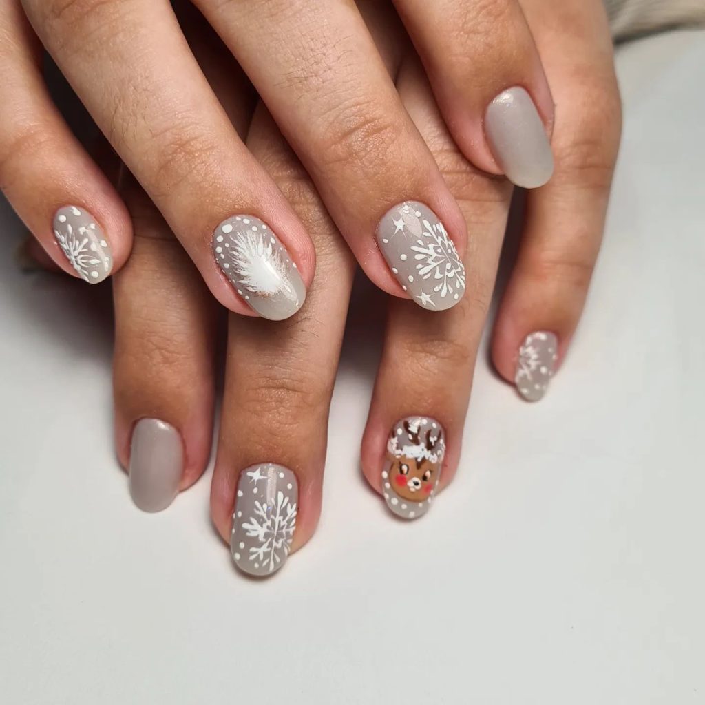 Reindeer Nails Design Ideas 65