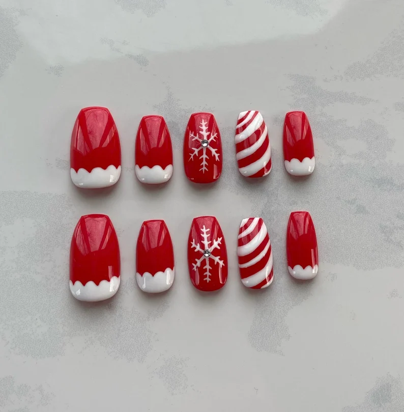 Santa Red and White Snowflake winter - Press on Nails