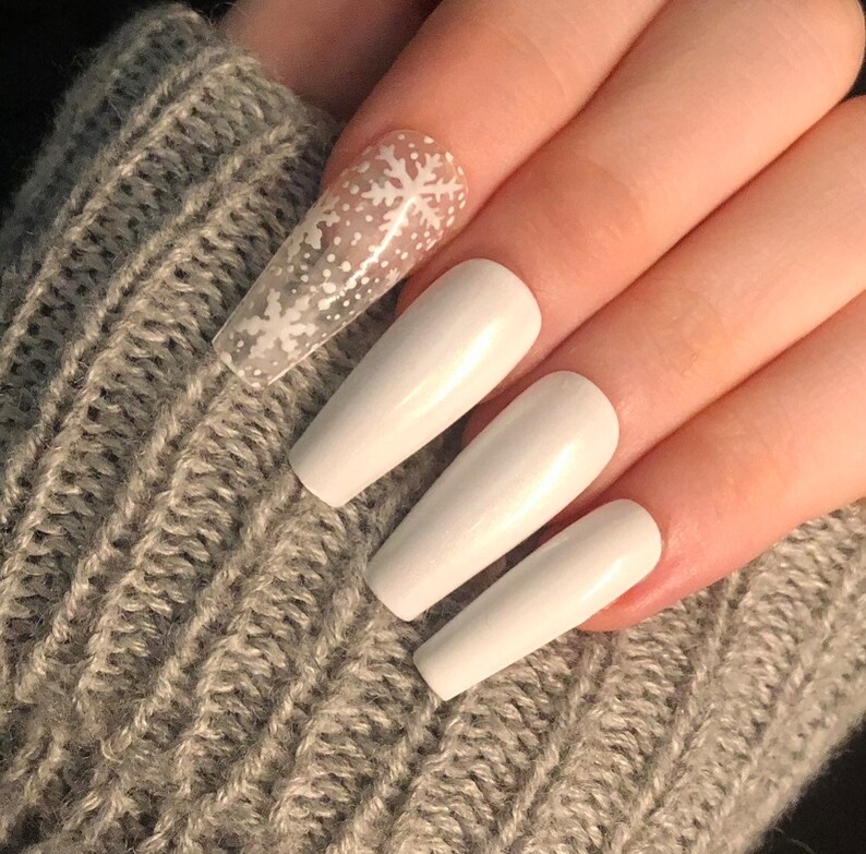 White Snowflake Christmas Press On Nails