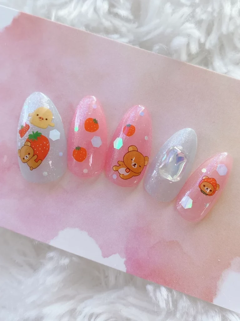 Short Cute bear Valentines Nails Ideas