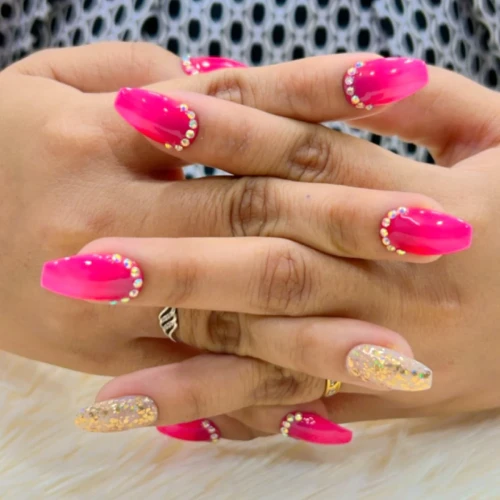 Hot Pink Nails with Diamonds 917c 4a0f b75f 0821d9f81aa2