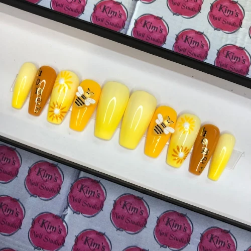 Yellow Ombré Honey Bee Press On Nails