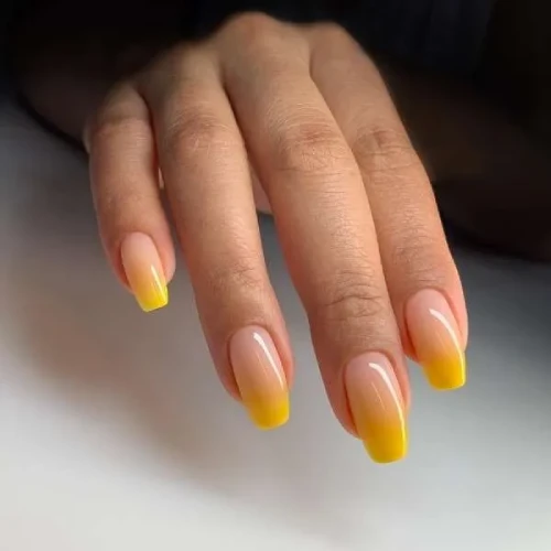 Yellow ombre nails can be a great choice