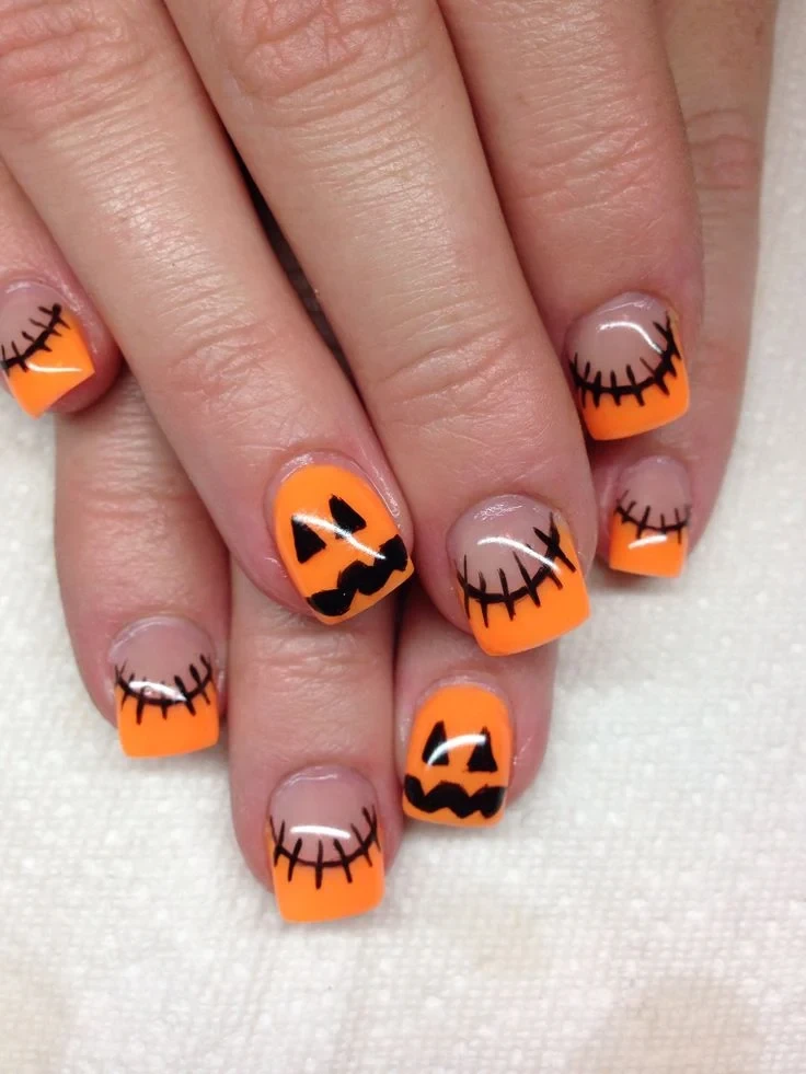 Pumpkin Nail Art Design Short 