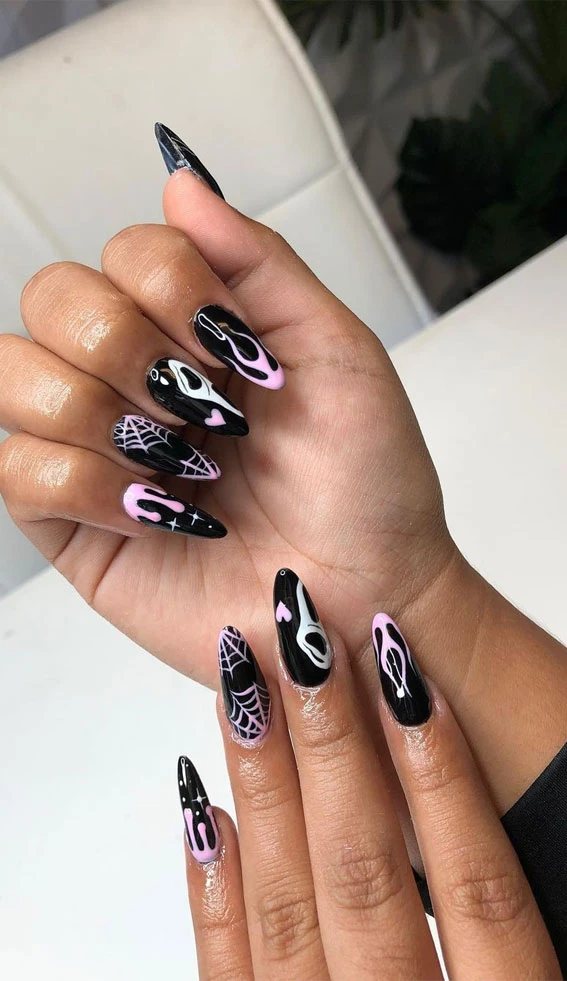 Pink and black swirl rounded scary spider Fingernails