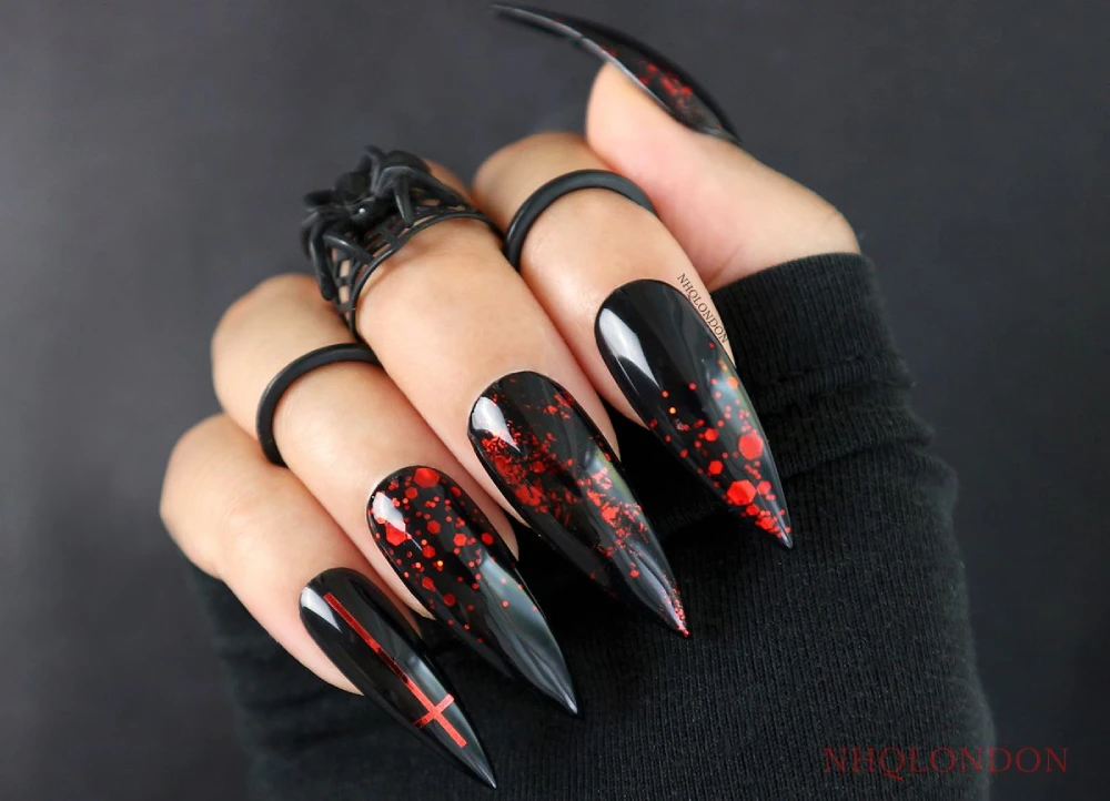 Red black pointy Halloween Manicure