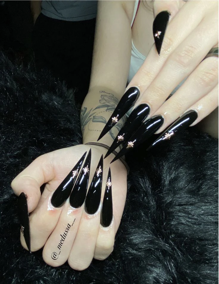 Black Halloween Nails 57