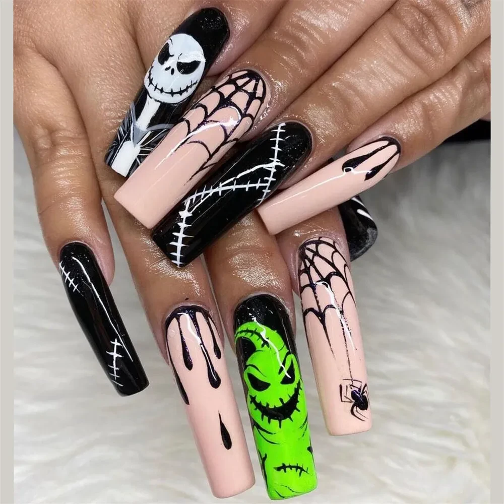 Monster design Halloween Spider Manicure 