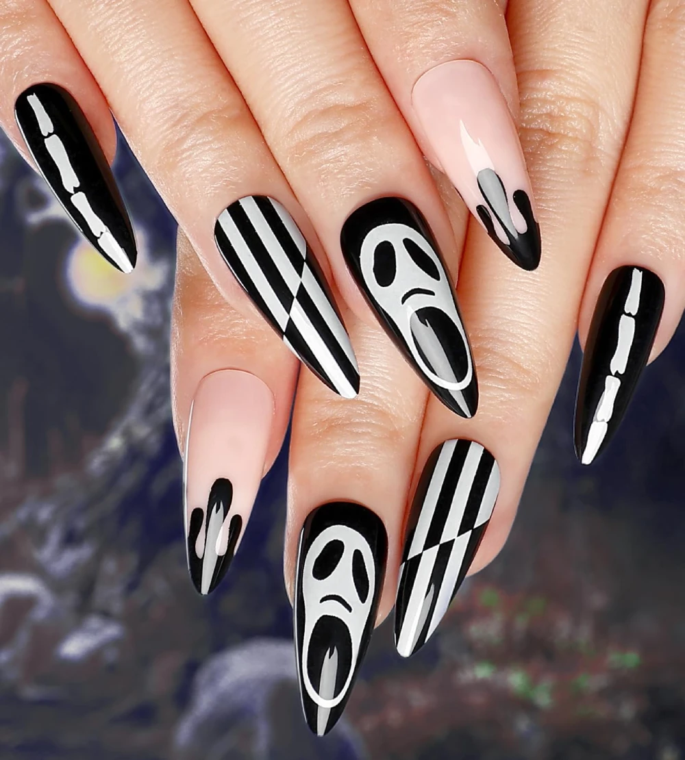 Nail Art Ghost Face