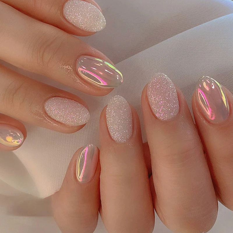 Dainty Designs for Short Oval Nails