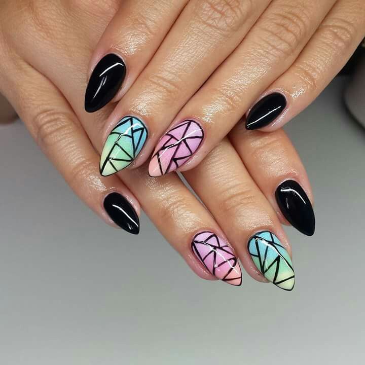 Geometric Patterns for Short Oval Nails